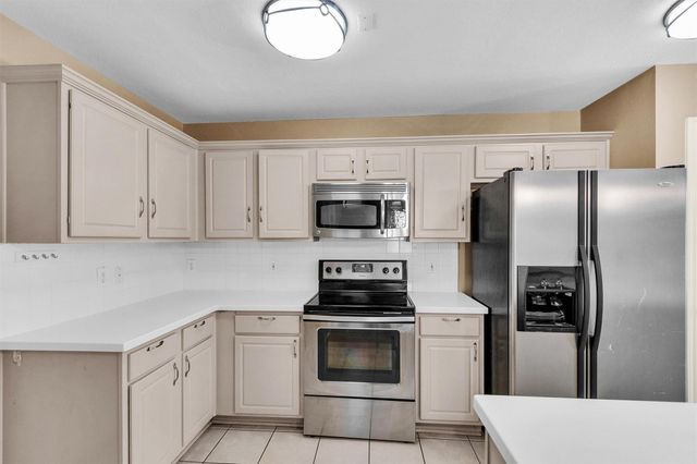 31 N Walden Elms Circle, Spring, TX 77382
