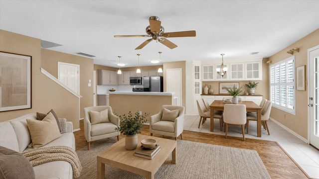 31 N Walden Elms Circle, Spring, TX 77382