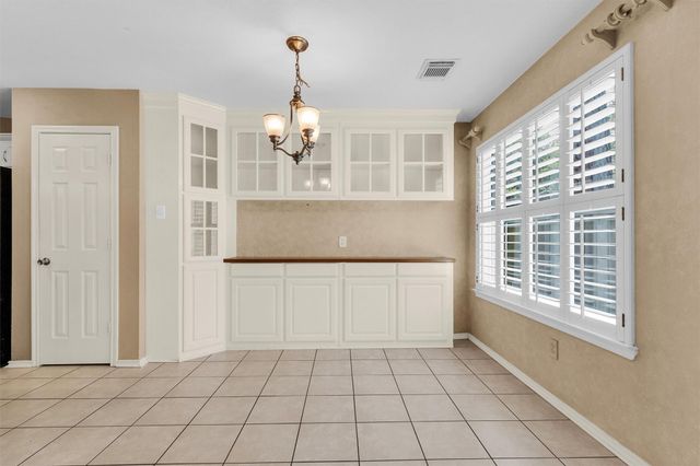 31 N Walden Elms Circle, Spring, TX 77382