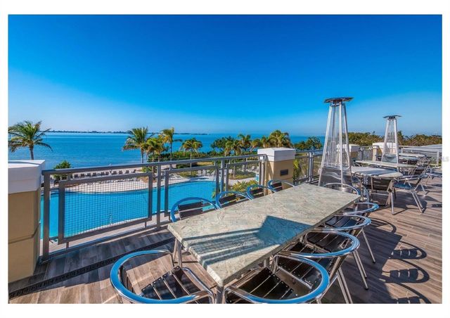 376 ARUBA CIRCLE 203, Bradenton, FL 34209