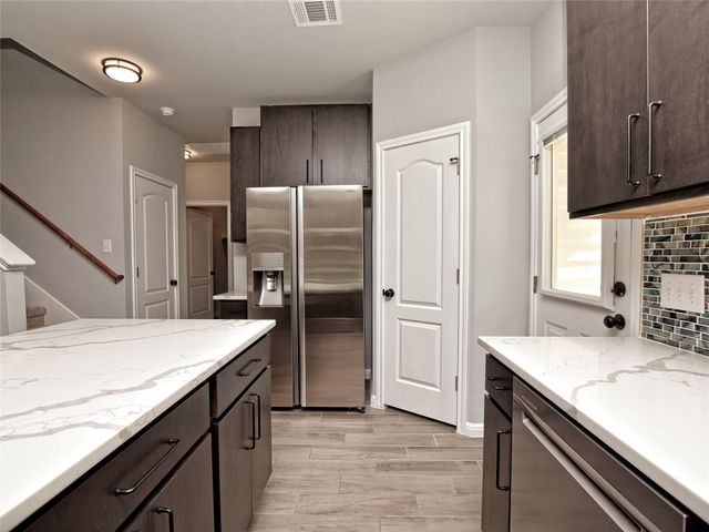2005 Garretts WAY, Manchaca, TX 78652