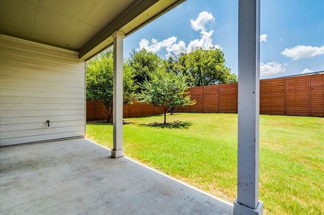 2005 Garretts WAY, Manchaca, TX 78652