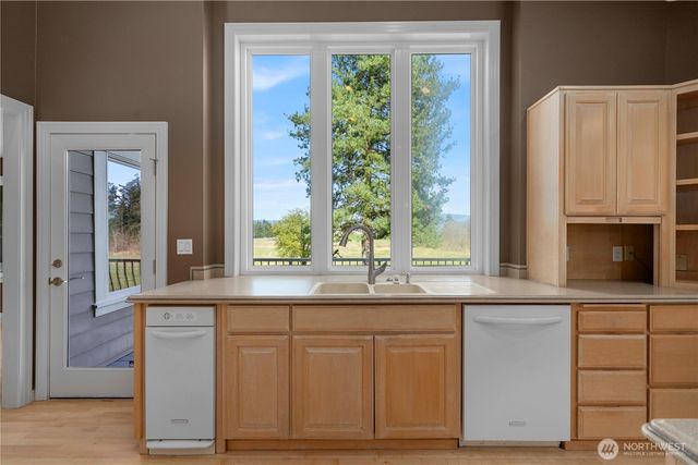 41818 222nd Avenue SE, Enumclaw, WA 98022