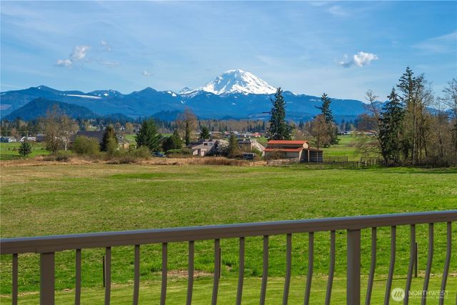 41818 222nd Avenue SE, Enumclaw, WA 98022