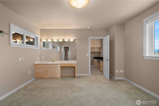 41818 222nd Avenue SE, Enumclaw, WA 98022