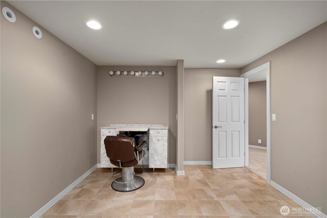 41818 222nd Avenue SE, Enumclaw, WA 98022