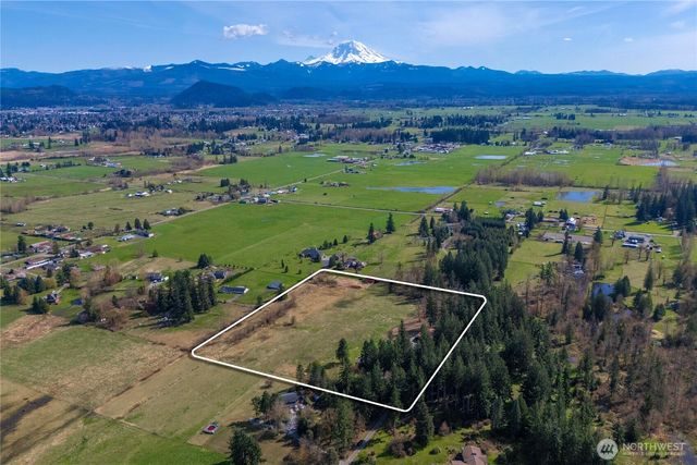41818 222nd Avenue SE, Enumclaw, WA 98022