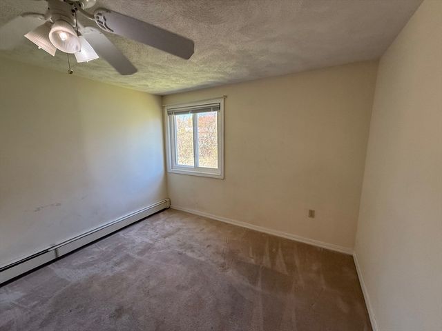 22 Leonard Rd, Framingham, MA 01701