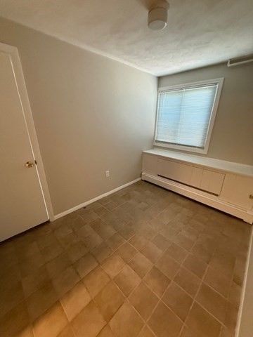 22 Leonard Rd, Framingham, MA 01701