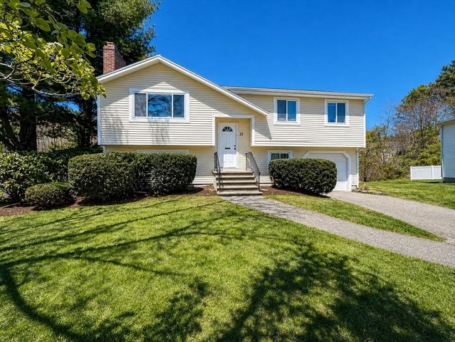22 Leonard Rd, Framingham, MA 01701