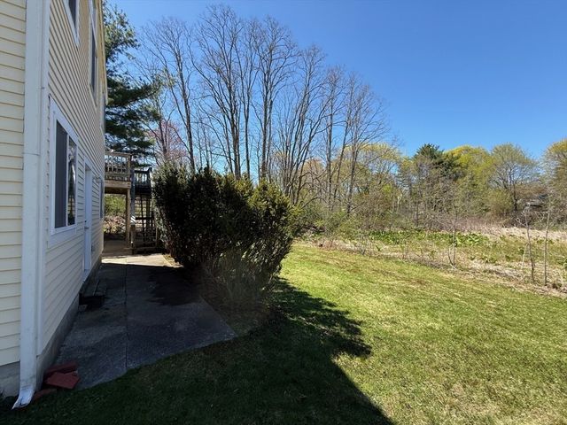 22 Leonard Rd, Framingham, MA 01701