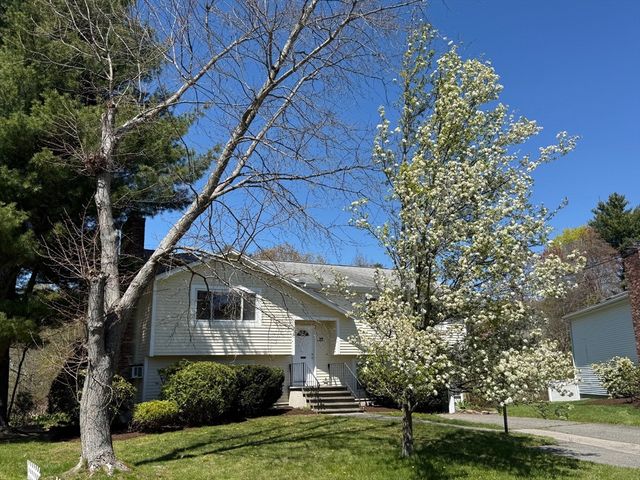 22 Leonard Rd, Framingham, MA 01701