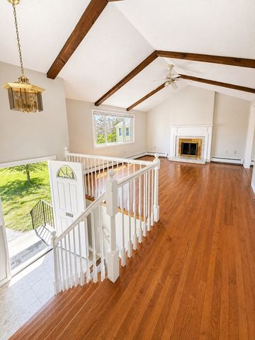 22 Leonard Rd, Framingham, MA 01701