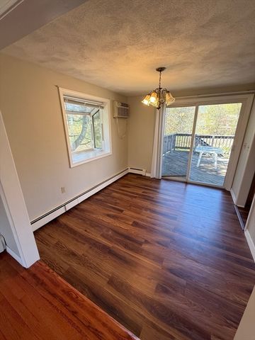 22 Leonard Rd, Framingham, MA 01701