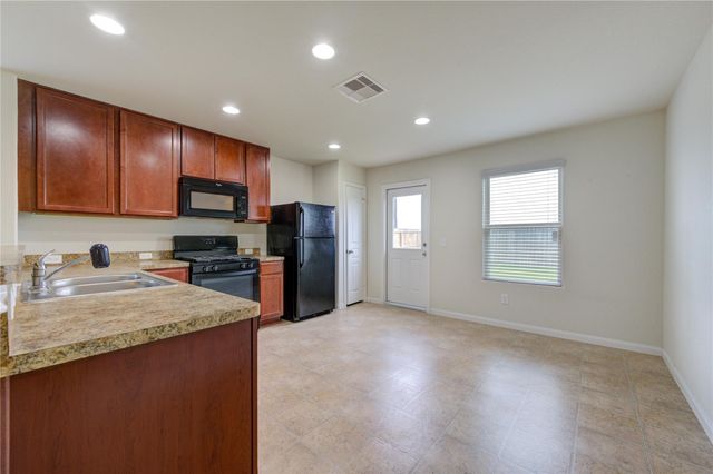 1315 Pease River Lane, Rosenberg, TX 77471