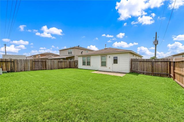 1315 Pease River Lane, Rosenberg, TX 77471