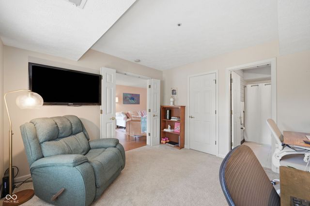 7601 Newport Bay Drive 112, Indianapolis, IN 46240