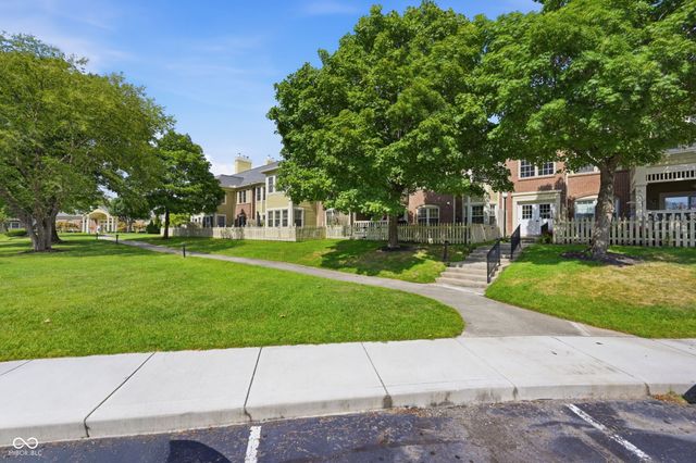 7601 Newport Bay Drive 112, Indianapolis, IN 46240