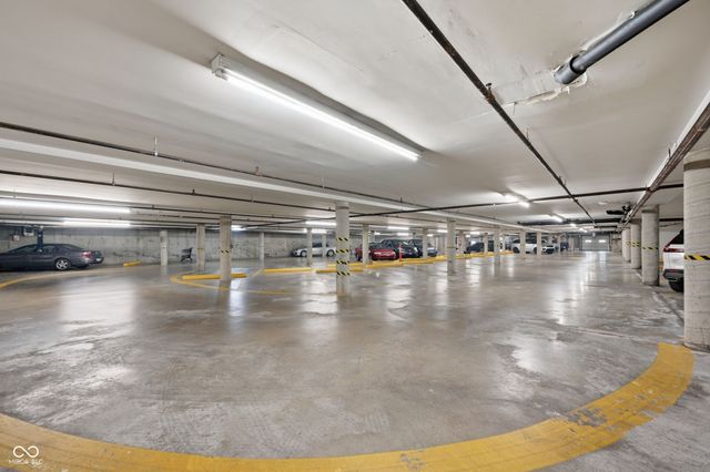 7601 Newport Bay Drive 112, Indianapolis, IN 46240