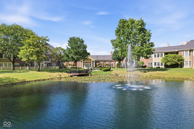 7601 Newport Bay Drive 112, Indianapolis, IN 46240