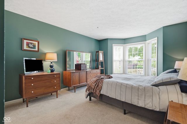 7601 Newport Bay Drive 112, Indianapolis, IN 46240