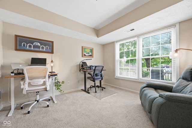 7601 Newport Bay Drive 112, Indianapolis, IN 46240