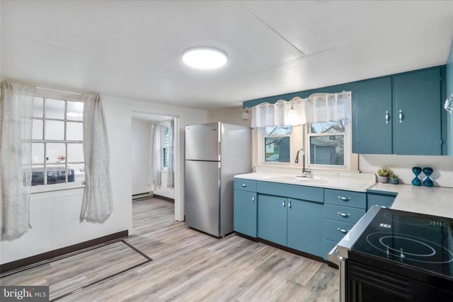 129 E FRANKLIN ST, Greencastle, PA 17225