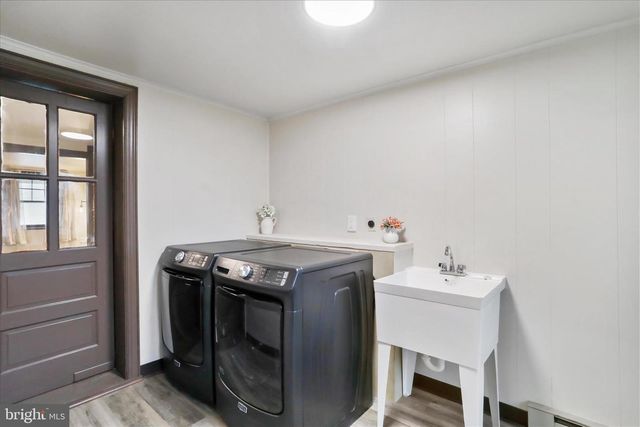 129 E FRANKLIN ST, Greencastle, PA 17225