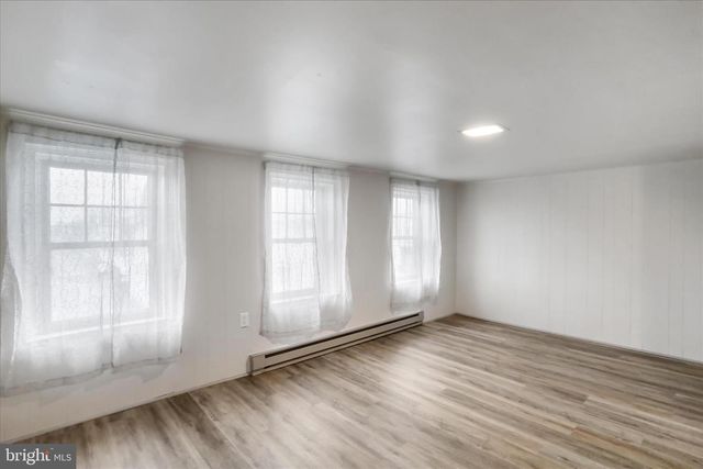 129 E FRANKLIN ST, Greencastle, PA 17225