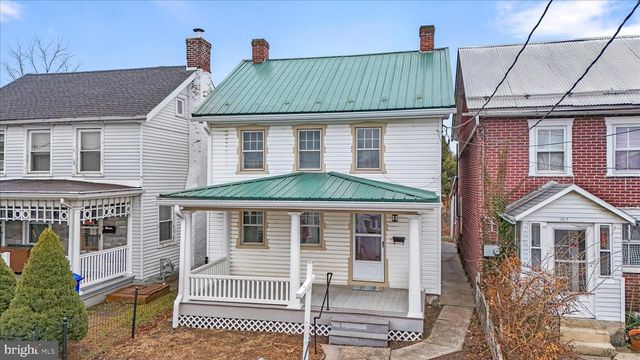129 E FRANKLIN ST, Greencastle, PA 17225