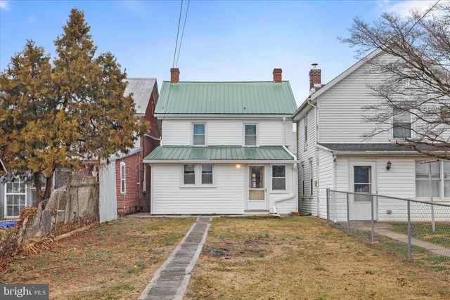 129 E FRANKLIN ST, Greencastle, PA 17225