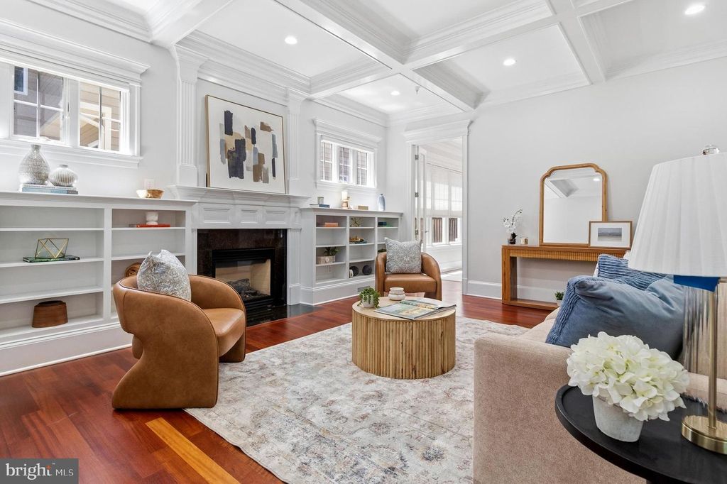 Image 14 of property listing at 7527 WESTFIELD DR, Bethesda, MD 20817