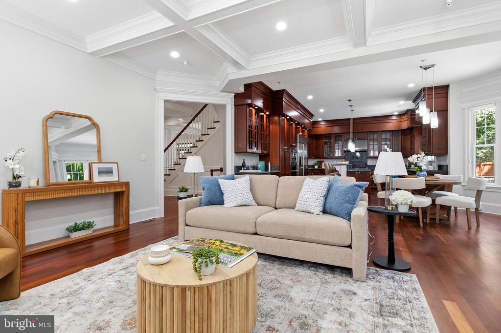 Image 15 of property listing at 7527 WESTFIELD DR, Bethesda, MD 20817