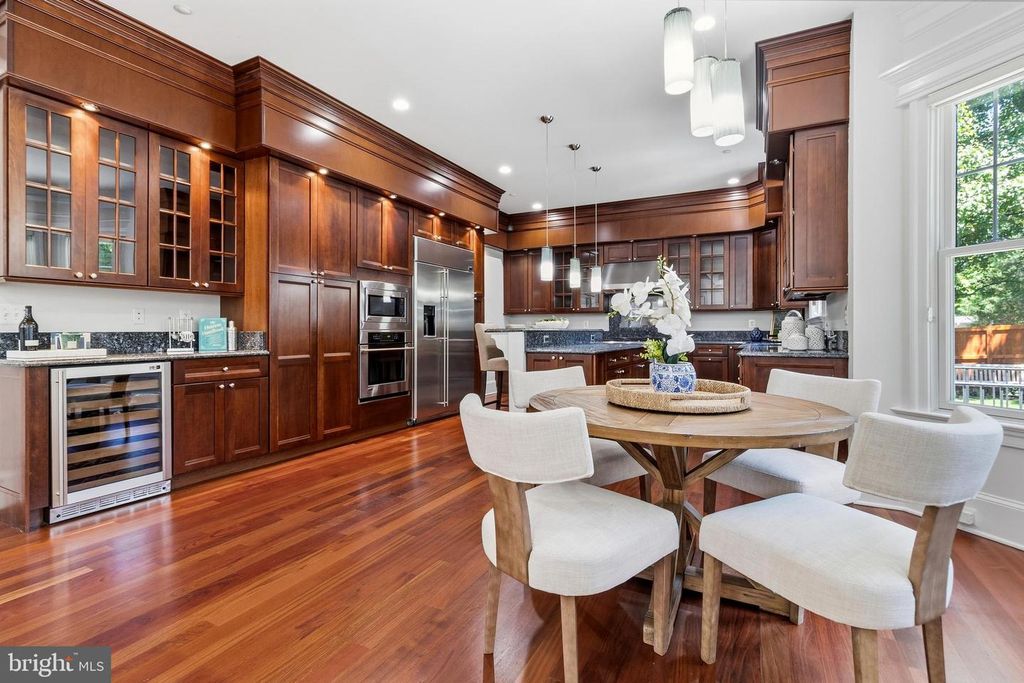 Image 24 of property listing at 7527 WESTFIELD DR, Bethesda, MD 20817