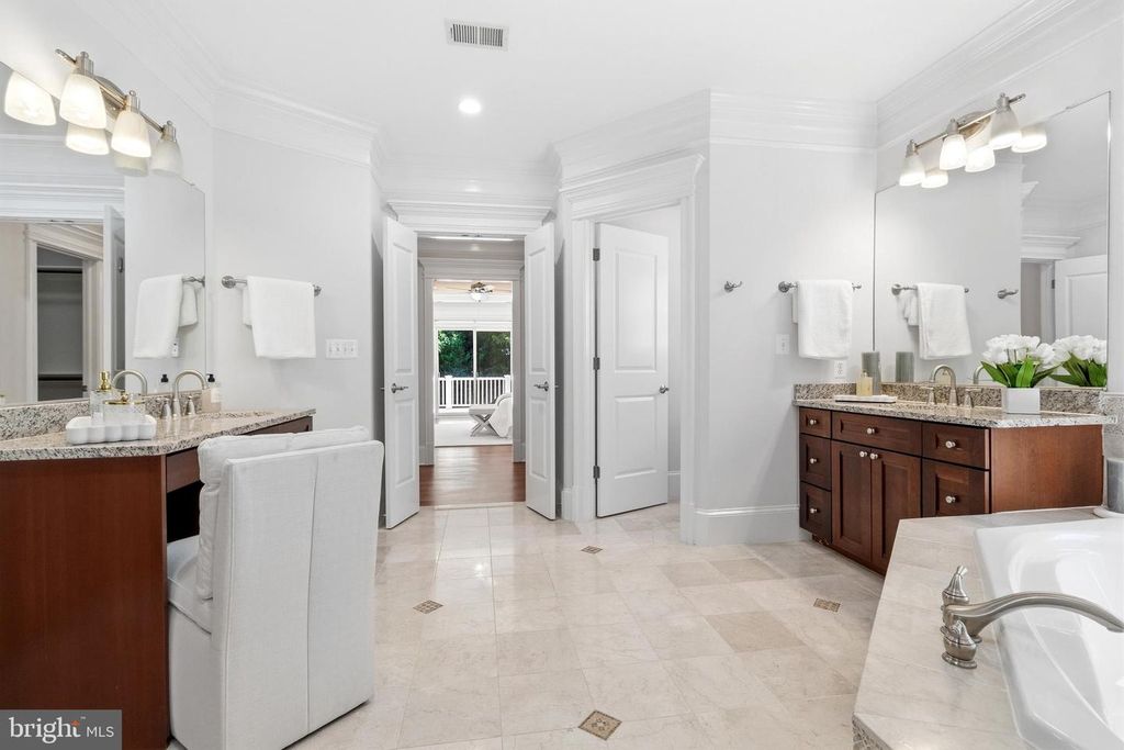 Image 38 of property listing at 7527 WESTFIELD DR, Bethesda, MD 20817