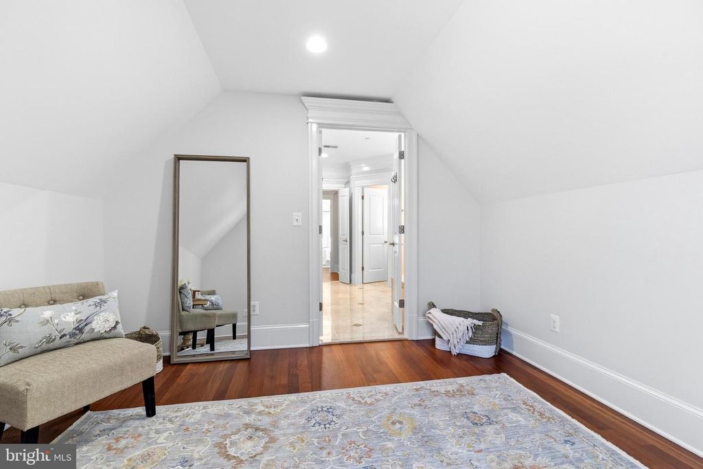 Image 40 of property listing at 7527 WESTFIELD DR, Bethesda, MD 20817
