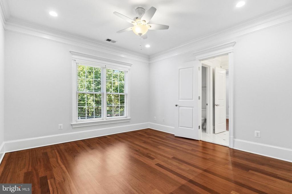 Image 49 of property listing at 7527 WESTFIELD DR, Bethesda, MD 20817