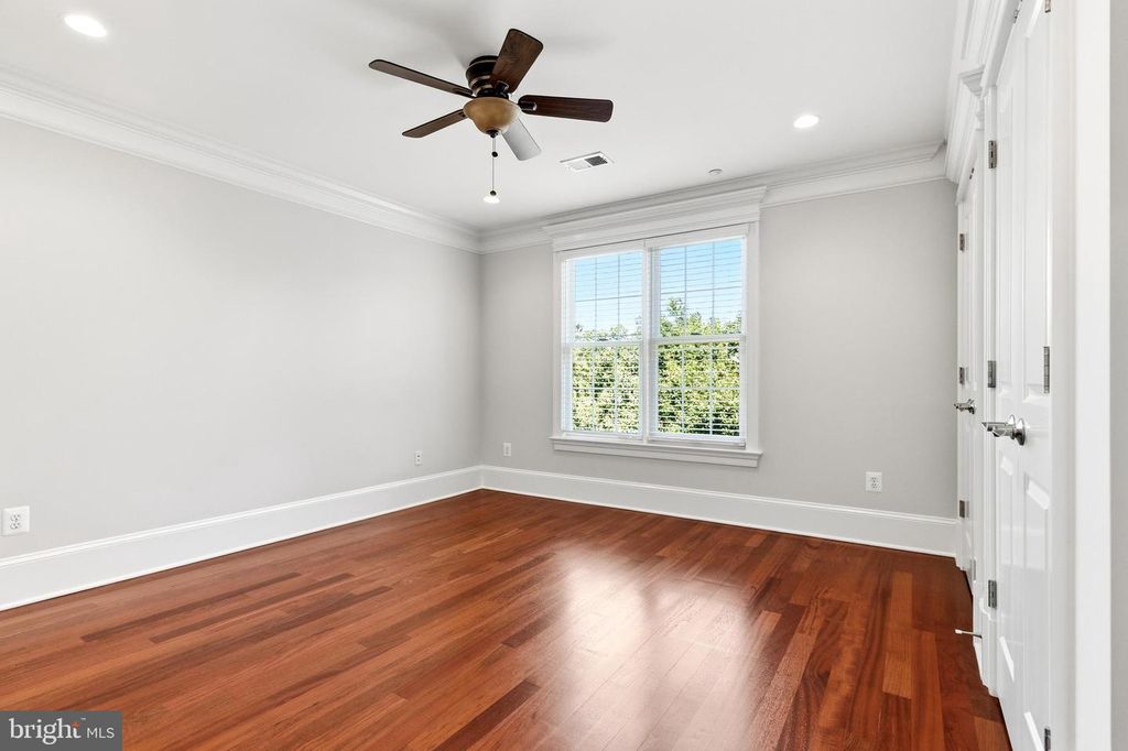 Image 54 of property listing at 7527 WESTFIELD DR, Bethesda, MD 20817