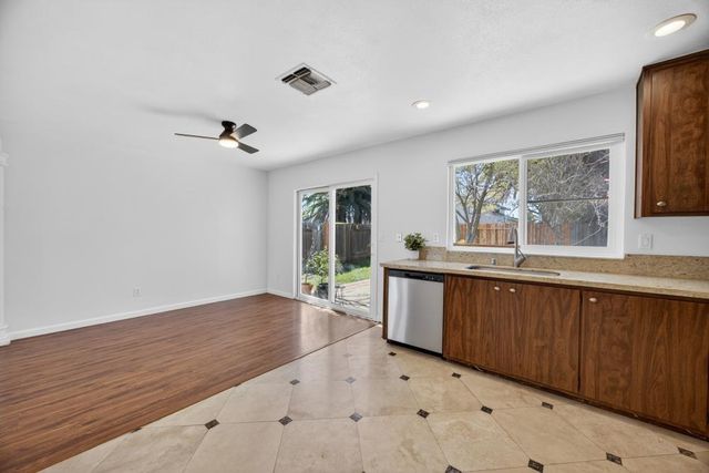 4312 Rosecreek Ct, Sacramento, CA 95826