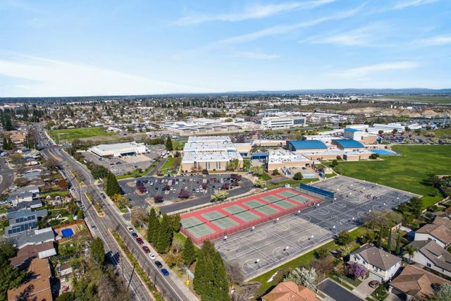 4312 Rosecreek Ct, Sacramento, CA 95826