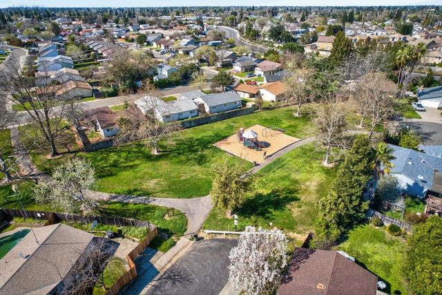 4312 Rosecreek Ct, Sacramento, CA 95826