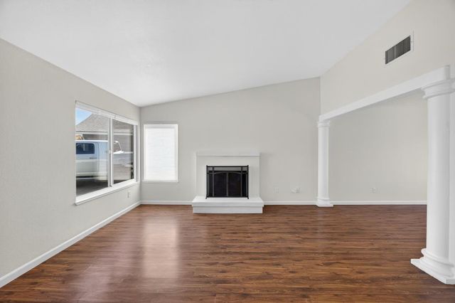 4312 Rosecreek Ct, Sacramento, CA 95826