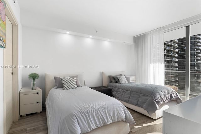 801 S Miami Ave 3310, Miami, FL 33130