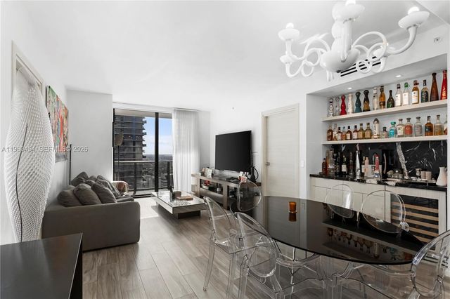 801 S Miami Ave 3310, Miami, FL 33130