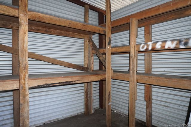 257 Longview Dr, San Antonio, TX 78220