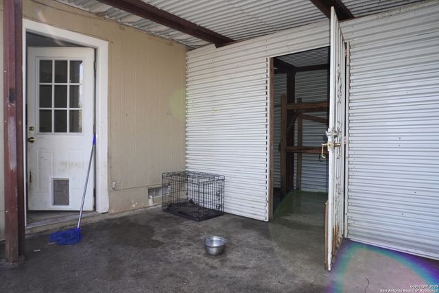 257 Longview Dr, San Antonio, TX 78220