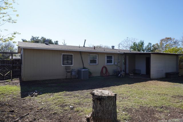 257 Longview Dr, San Antonio, TX 78220