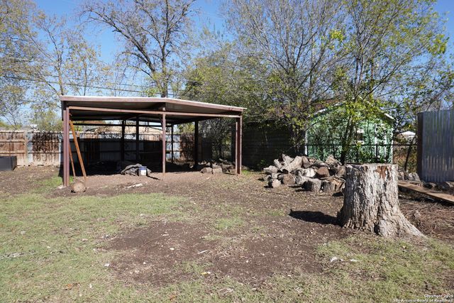 257 Longview Dr, San Antonio, TX 78220