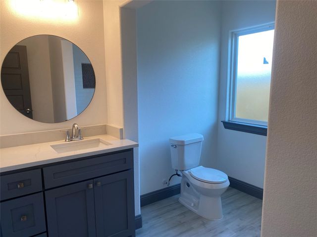 823 E Arlington Avenue, Fort Worth, TX 76104