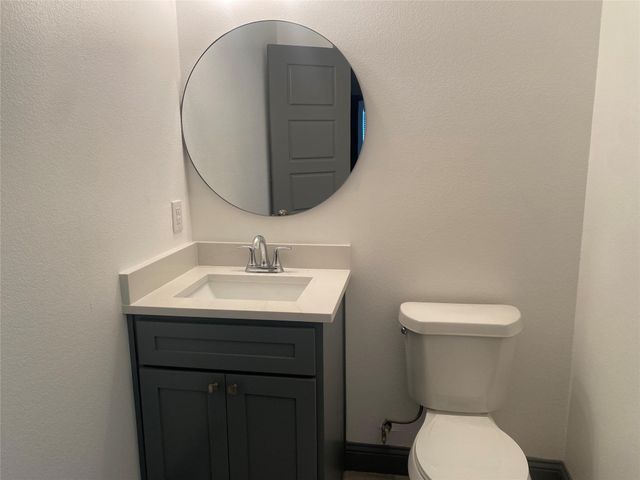 823 E Arlington Avenue, Fort Worth, TX 76104